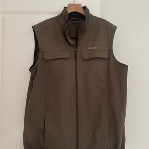 Eddie Bauer men’s green colored full zip outdoors fishing vest size XL Tall